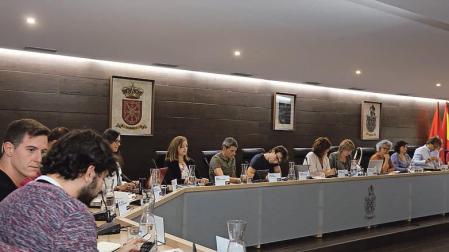 Pleno del Ayuntamiento de Burlada, que ganará 4 concejales