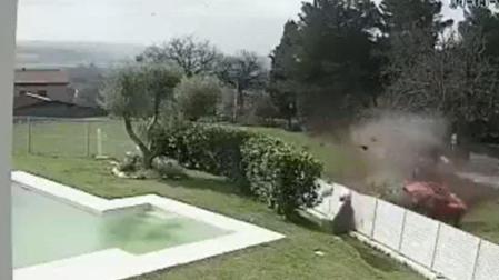 Instante del accidente de los dos Ferraris