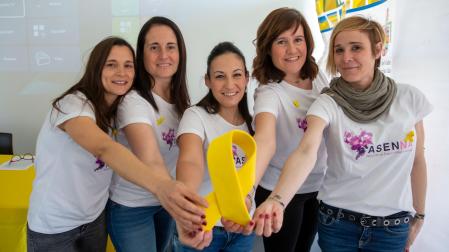 Integrantes de la junta de la nueva Asociación de Endometriosis de Navarra (ASENNA)