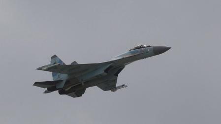 Imagen de un caza SU-27 como los que interceptaron al dron estadounidense, en una exhibición aérea en Zhukovsky (Rusia)