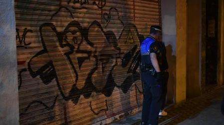 Así trabajan los policías en una ronda nocturna por las zonas de ocio