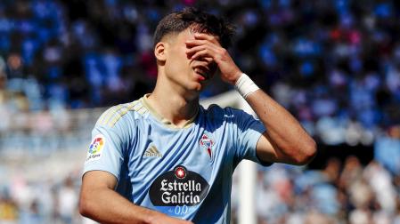 Gabri Veiga se lamenta durante el partido contra el Almería