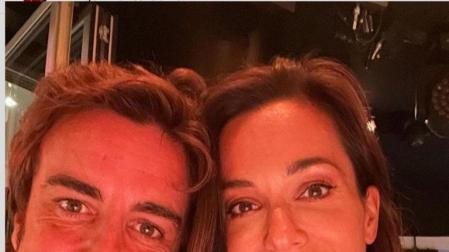 Fernando Alonso y Andrea Schlager, en una foto del perfil de Instagram del piloto