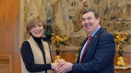 El acuerdo ha sido suscrito por la rectora de la Universidad de Navarra, María Iraburu, y el presidente del Orfeón Pamplonés, Daniel Sánchez Riveros