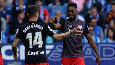 Dani García e Iñaki Williams durante el encuentro contra el Espanyol
