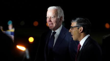 Joe Biden junto a Rishi Sunak, primer ministro británico