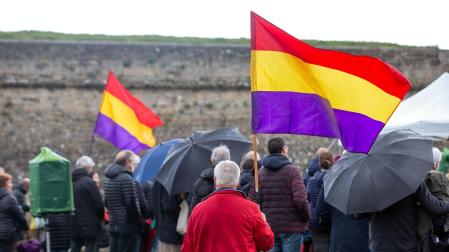 Fotos del homenaje en Pamplona a los navarros asesinados tras el golpe de Estado de 1936