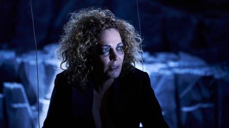 Cristina Plazas, caracterizada como Satanás