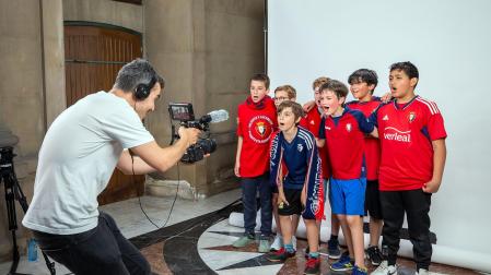 Aficionados rojillos grabaron en el Ayuntamiento de Pamplona mnsajes de apoyo para los jugadores de cara a la final de la Copa del Rey