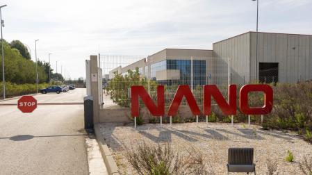 Entrada a las instalaciones de la empresa Nano Automotive en Tudela