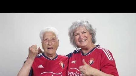 El Ayuntamiento de Pamplona ha comenzado a difundir los vídeos que 200 pamploneses y pamplonesas grabaron la semana pasada para animar a Osasuna en los días previos a la final de Copa frente al Real Madrid. Decenas de personas de todas las edades secundaron el llamamiento realizado por el Consistorio para grabar los mensajes de apoyo.