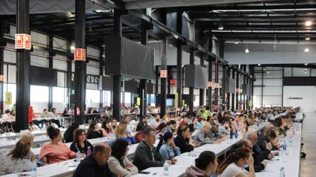 Comienzo de la oposición de Correos en Refena