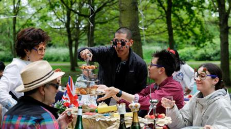 Londres se ha llenado de almuerzos en la calle para festejar la coronación