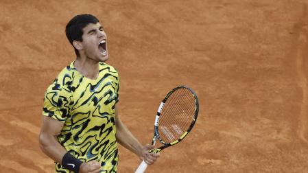 Alcaraz celebra su triunfo en el Mutua Madrid Open 2023