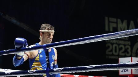 El navarro Mikel Fernández, durante un combate en el IFMA de Bangkok