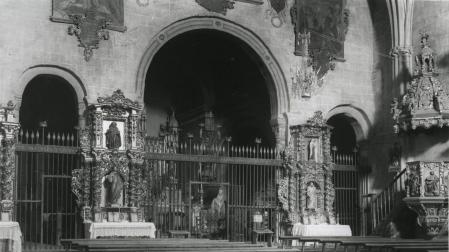 Cabecera de la iglesia en 1944 en fotografía del Archivo Mas