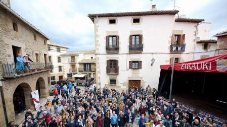 La D.O. Navarra celebró un brindis colectivo y simultáneo en Cirauqui