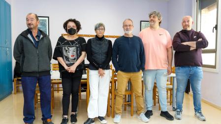 A: BLANCA ALDANONDO
F: 15/05/2023
P: DE IZDA. A DCHA.; ANTONIO PEREZ OMEÑACA Y ANA JOSE MARTINEZ NAVARRO (UGT), TOÑA GRACIA ENERIZ (SOLIDARI), MIKEL CIORDIA OSTA (ELA), DANIEL MARTINEZ MORENO (LAB) Y FRANCISCO JAVIER ARRIAZU FERNANDEZ (CCOO)
L: TUDELA
T: RUEDA DE PRENSA DE LA JUNTA DE PERSONAL DEL AYUNTAMIENTO POR LA SENTENCIA CONTRARIA DE LA EPEL TUDELA CULTURA