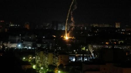 Explosión de un misil en la ciudad de Kiev durante un ataque con misiles rusos