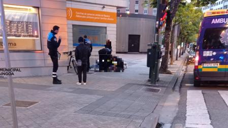 La Policía Municipal y asistencias sanitarias, en el lugar del atropello