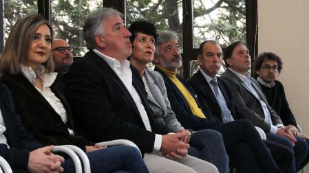 Cristina Ibarrola, Joseba Asiron, Elma Saiz, Koldo Martínez, Carlos García, Fernando Sesma y Txema Mauleón