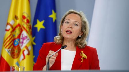 La vicepresidenta primera y ministra de Asuntos Económicos y Transformación Digital, Nadia Calviño, durante la rueda de prensa ofrecida tras la reunión del Consejo de Gobierno