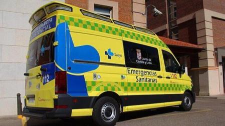 Los bomberos lograron rescatar al joven que fue trasladado al hospital universitario de Burgos