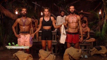Manuel Cortés, Raquel Arias y Arthur, este viernes en la palapa 'Supervivientes 2023'