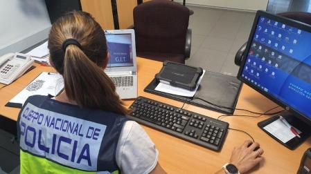 La Policía Nacional realiza labores de ciberpatrullaje por la red