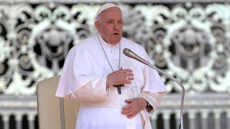 El Papa en la plaza de San Pedro del Vaticano