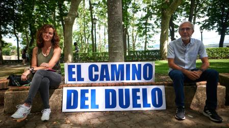 Mila Berruete y Joaquín Buil, voluntarios de la entidad, compartieron sus experiencias sobre el duelo