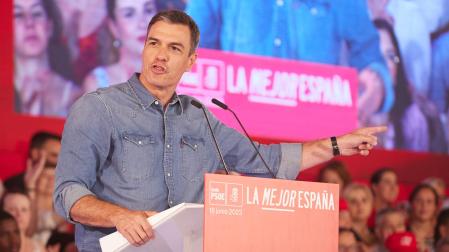 Pedro Sánchez interviene en un acto en Dos Hermanas (Sevilla)