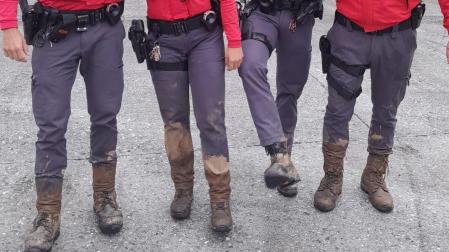 Los agentes no contaban con botas de agua en las últimas riadas