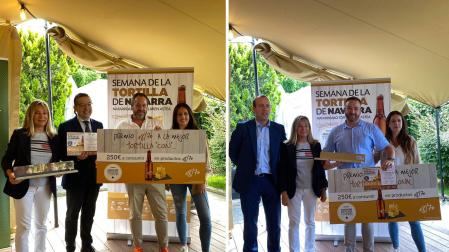 Representantes del Bar La Catedral de Tudela (izda.) y de la Cafetería Elizalde de Pamplona, ganadores de la 6ª Semana de la Tortilla de Navarra