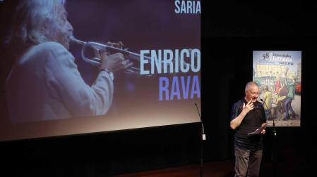 El director del festival de Jazz de San Sebastián, Miguel Martin, durante la presentación este viernes de la 58 edición del certamen