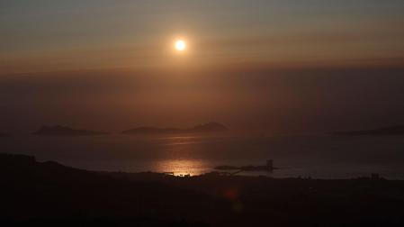 Vista del humo de los incenidos de Canadá en Vigo