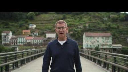 El candidato del PP recuerda en un vídeo sus inicios en política y se presenta como serio y humilde