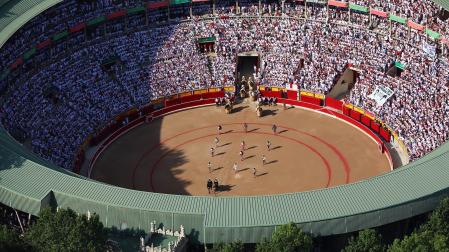 LA PLAZA. Paseíllo previo a la corrida, con la plaza abarrotada, el pasado sábado 8 de julio