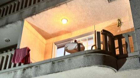 Balcón del que cayeron cuatro jóvenes en Sanxenxo (Pontevedra)