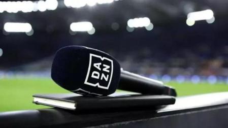 Micrófono de DAZN en el Stadio Olimpico de Roma