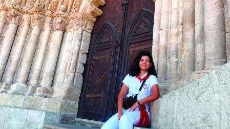 Gabina Oronoz Saz, el domingo tras la procesión en el exterior de la iglesia de San Pedro de Estella