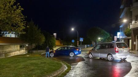 Efectos de la tormenta de verano en Tudela donde el granizo y el agua provocaron inundaciones y desperfectos