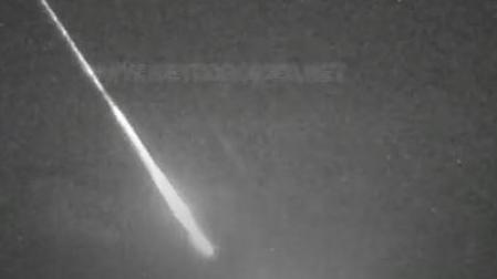 Fue grabada a las 3:56 horas de este domingo y "llegó a tener una luminosidad mayor que la de la Luna llena", lo que motivó que "numerosas personas" pudieran observar el fenómeno desde España haciéndose eco del mismo en redes sociales