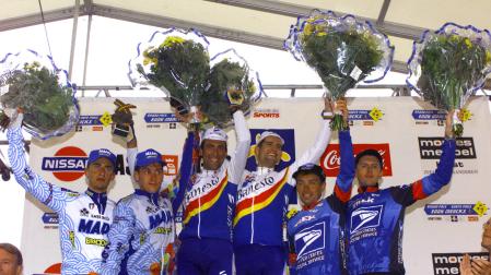 Chente García y Abraham Olano, ganadores del premio Eddie Merckx.