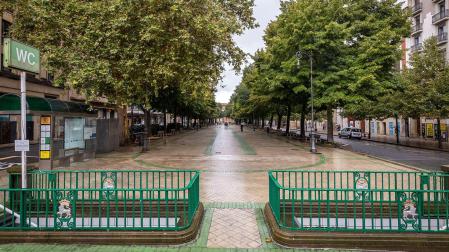 Estado actual del paseo de Sarasate, desde la estatua de los Fueros