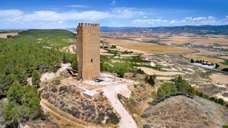 Sólo persiste en pie por completo un frente de la torre