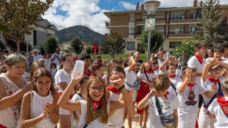 Fotos del cohete de fiestas de Ayegui 2023.