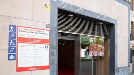 Situado en frente de Zara, desde abril este local de 278 metros es la nueva oficina de atención ciudadana (OAC) del Gobierno de Navarra