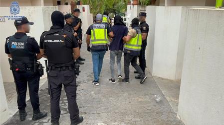 Imagen de archivo de un detenido por la Policía Nacional