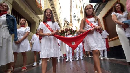 Procesión de las fiestas de Peralta en el Día de la Virgen./